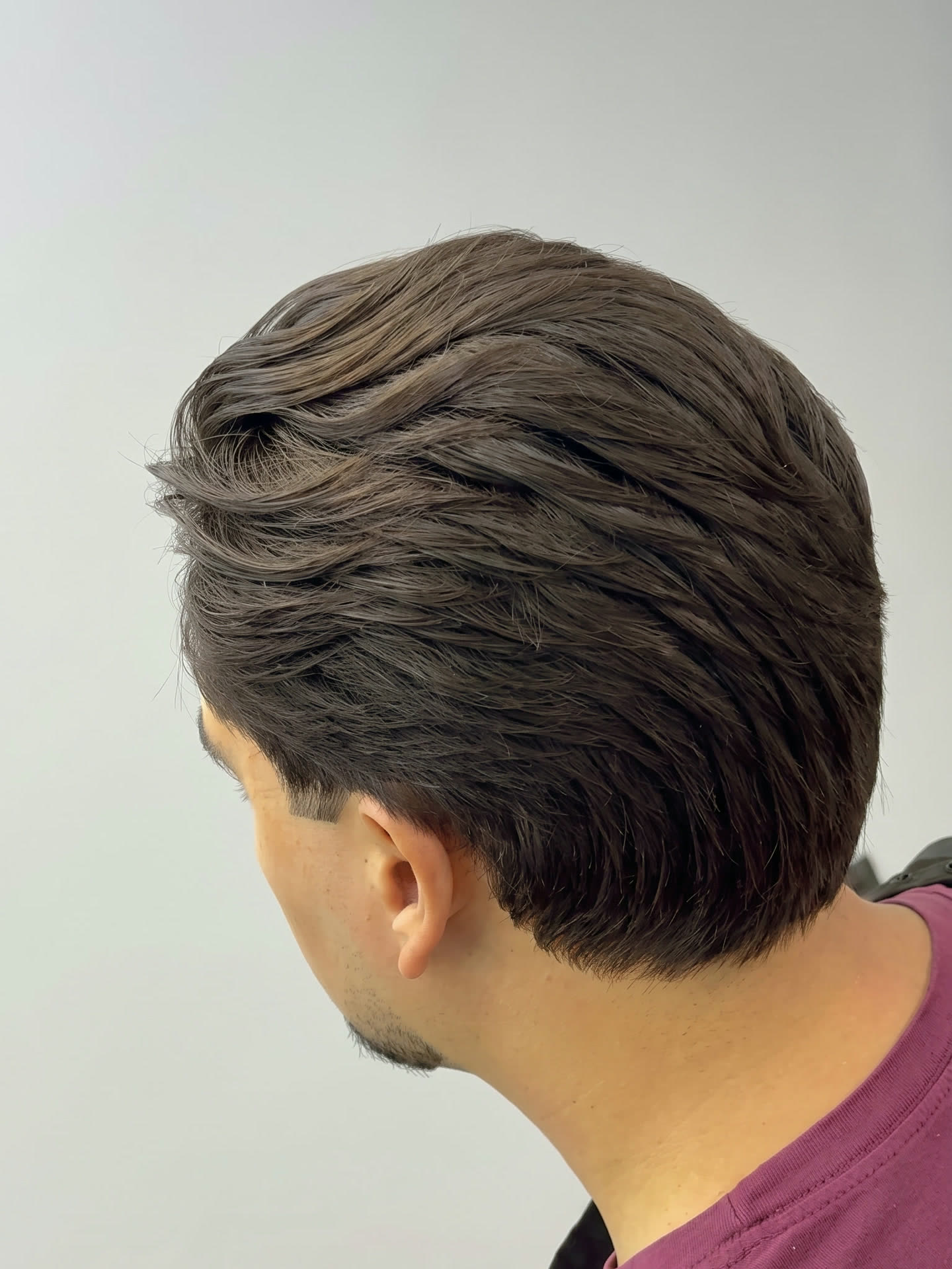 Scissor work, clean neckline